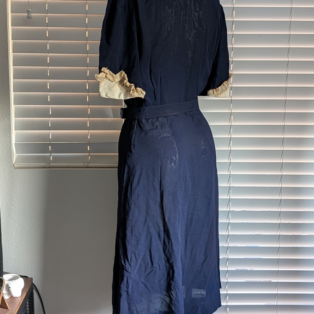Vintage Navy Dress with Cream Lace Accents - Picture 12 of 15